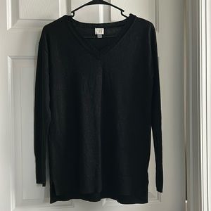 Black v neck sparkler